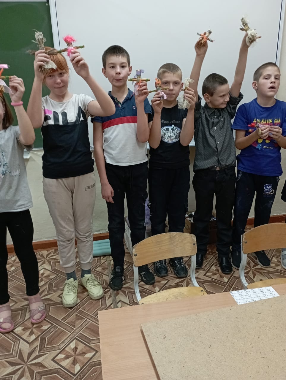 Занятие "Изготовление кукол-стригушек из сухой травы" Занятие "Изготовление кукол-стригушек из сухой травы".